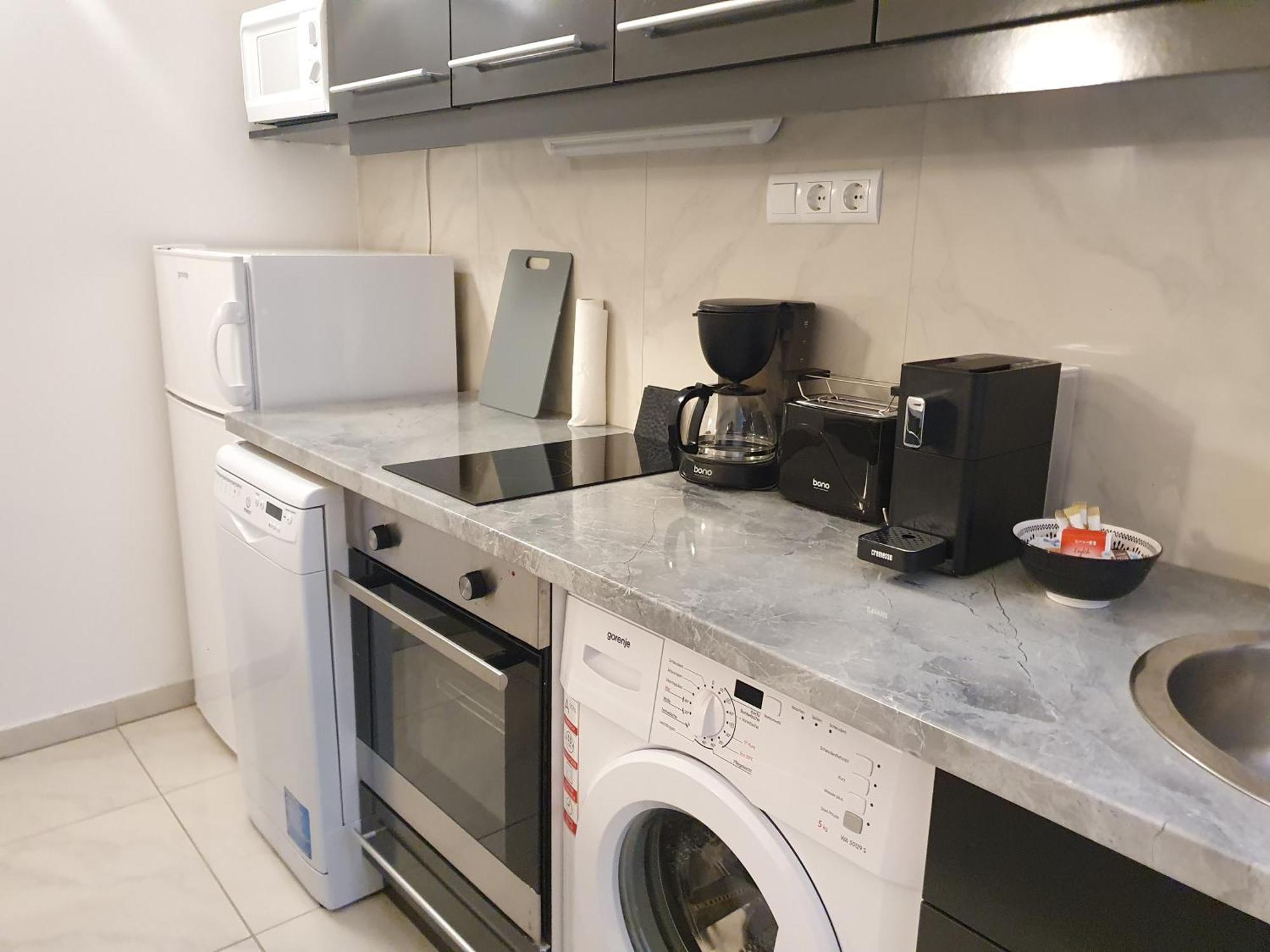 וינה Carlton Suites מראה חיצוני תמונה