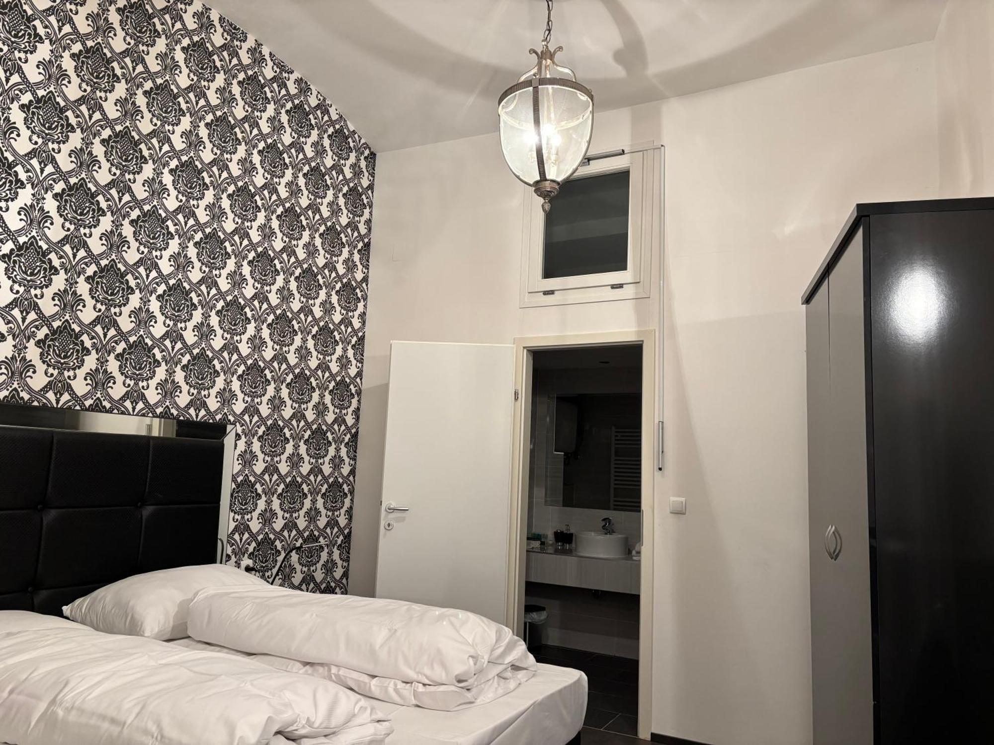 וינה Carlton Suites מראה חיצוני תמונה