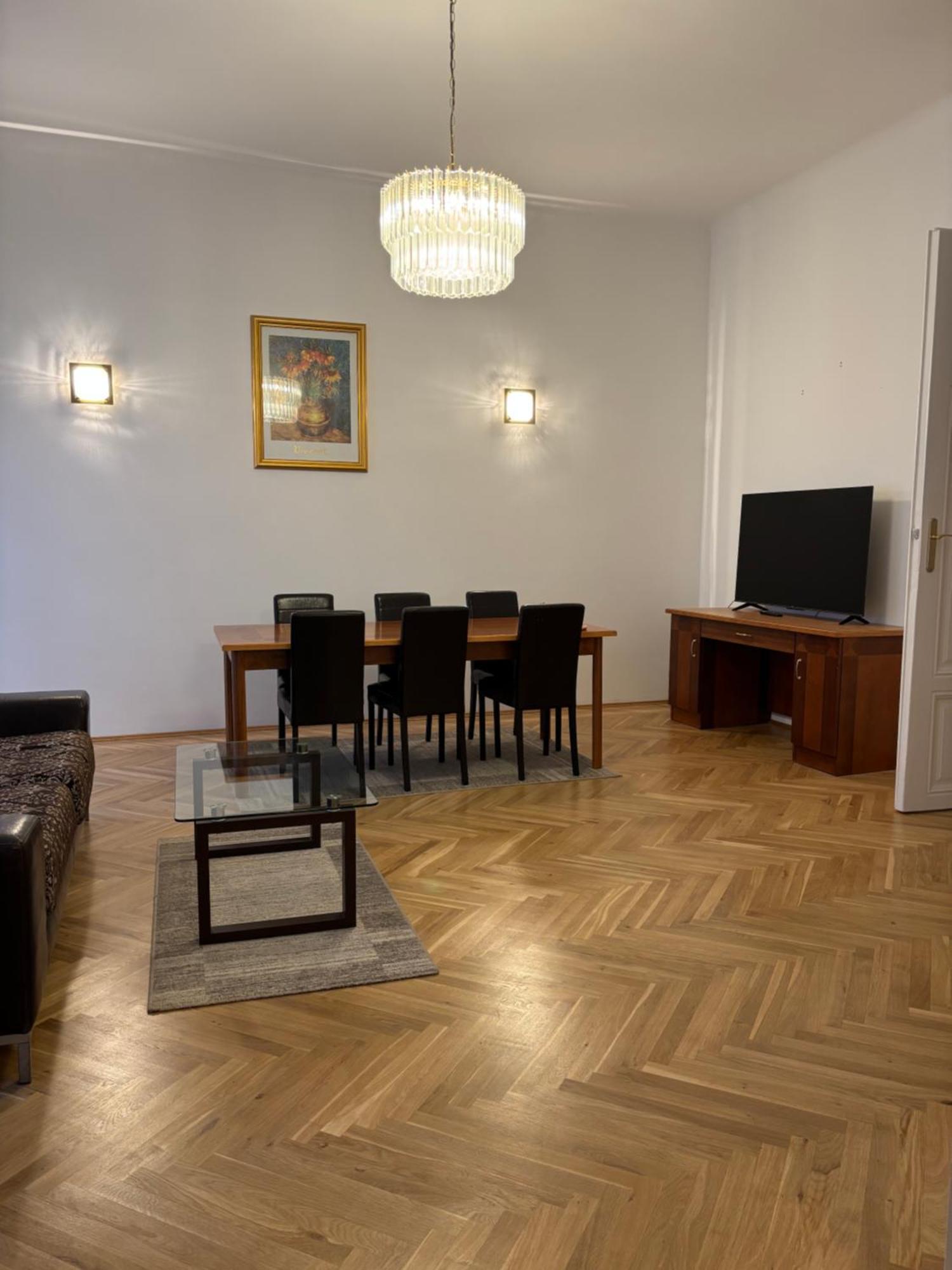 וינה Carlton Suites מראה חיצוני תמונה