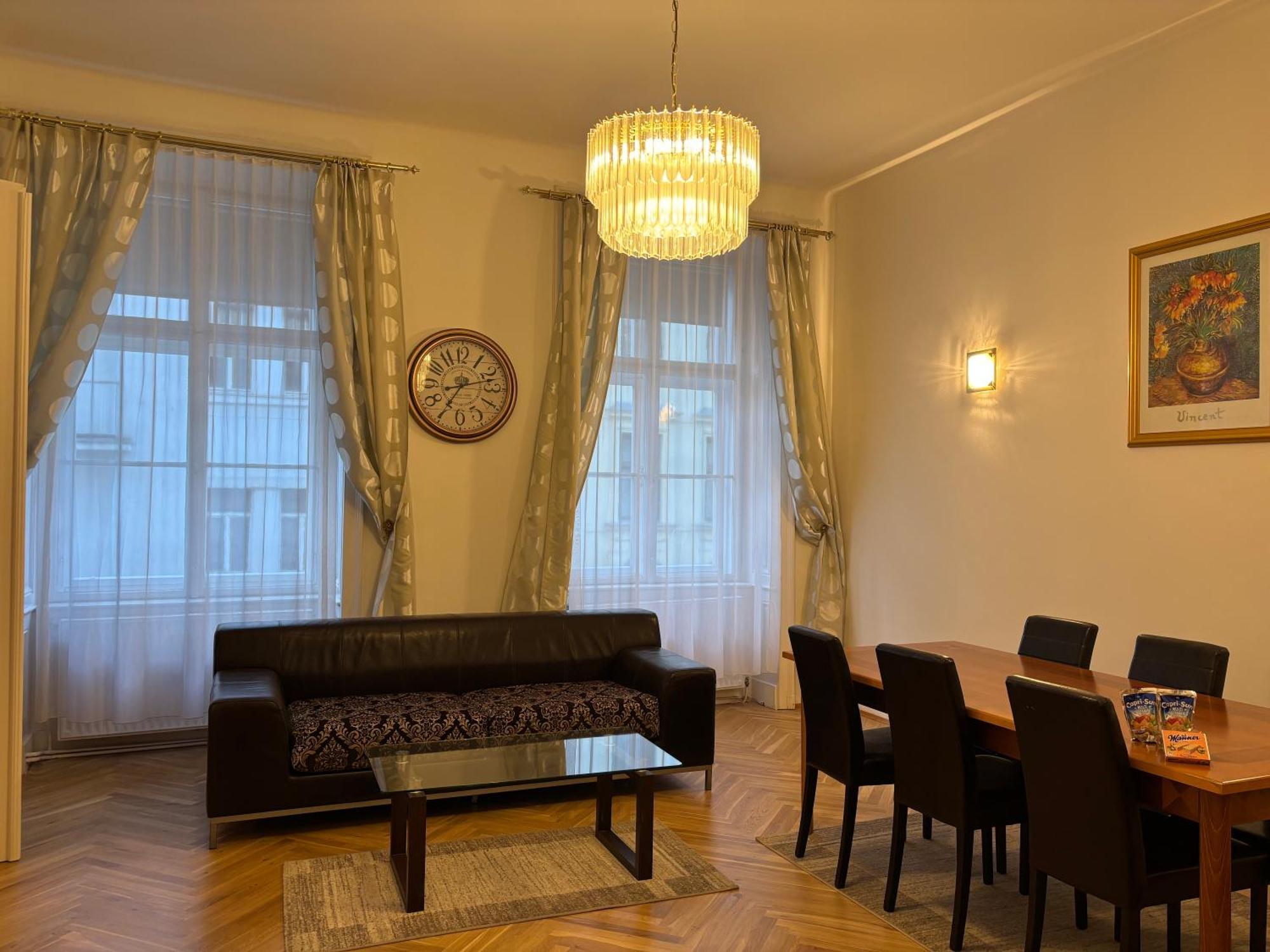 וינה Carlton Suites מראה חיצוני תמונה